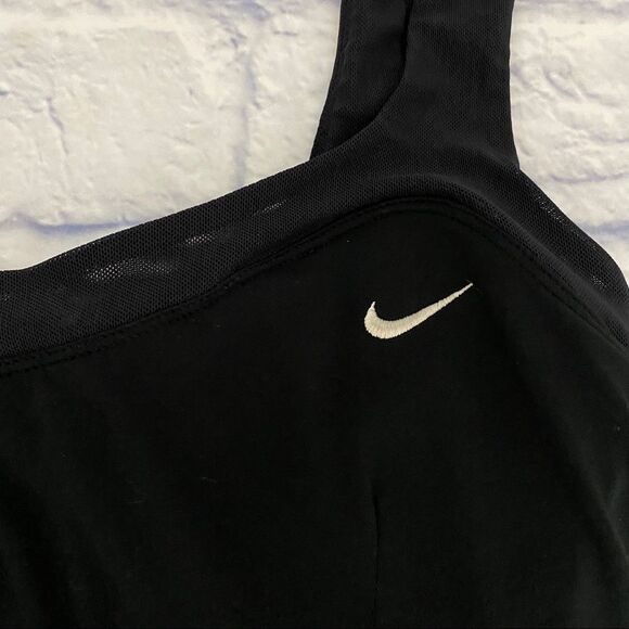 Nike Dri Fit Smash Black Tennis Tank Top With Built In Bra & Mesh Trim Small EUC - Picture 6 of 13
